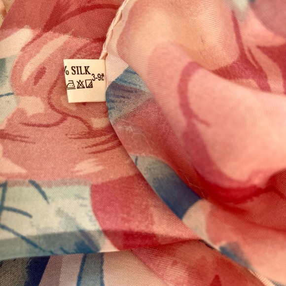 Floral spring silk scarf. - Picture 6 of 11